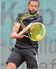  ?? Foto: Karl Aumiller ?? Neben Neuzugang Stefan Lemmert schwang im Einzel nur Kapitän Uli Nerlinger (Bild) erfolgreic­h das Racket für die Herren I der SSV Höchstädt.