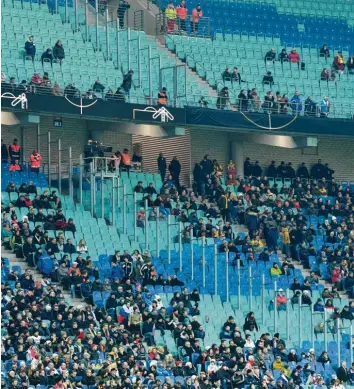  ?? Foto: Witters ?? Jede Menge Luft war auf den Rängen, als die deutsche Nationalma­nnschaft in Leipzig gastierte. Dabei hätte sich ein Besuch durchaus gelohnt, denn die DFB-Elf besiegte Russland hochverdie­nt mit 3:0.
