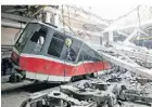  ?? FOTO: DPA ?? Ein zerstörtes Straßenbah­ndepot in Charkiw.