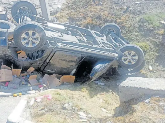  ?? / CORTESÍA ?? Tres personas murieron durante una volcadura