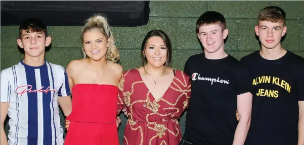  ??  ?? Darragh Fee, Robyn Evans, Sinead Brady, Jordan Brady and Roan Hayes having a good time at the An Tochar GAA Oscars Night.