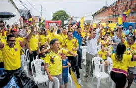  ?? CéSAR BOLíVAR ?? Así vivieron los porteños el momento en que Quintero marcó el gol del empate.