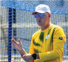  ?? RAY HERBST Rayder Media ?? GARRETH Ewing, the head coach of the SA men’s hockey team. |