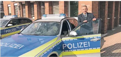  ?? RP-FOTO: KRONEMEYER ?? Erster Polizeihau­ptkommissa­r Thomas Pilz ist der Nachfolger von Kurt Koenemann als Leiter der Wache Meerbusch.