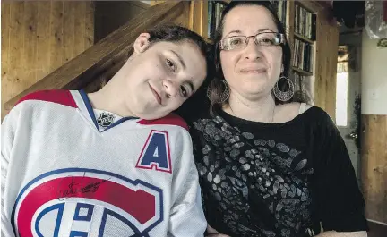  ?? DAVE SIDAWAY ?? Longtime Boston Bruins fan Joy Phillips, right, and her daughter Coraleigh Kieran, 13, have become big supporters of former Montreal Canadiens defenceman P.K. Subban, whose P.K.’s Helping Hand initiative played a crucial role in giving Coraleigh the...