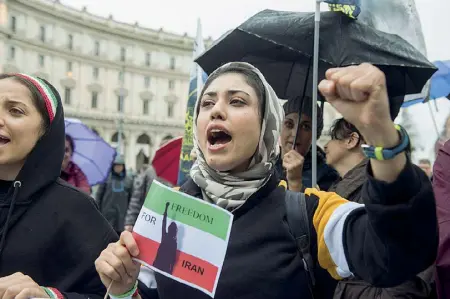  ?? (foto LaPresse) ?? Un momento della manifestaz­ione di ieri mattina