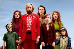  ??  ?? ‘Captain Fantastic’ is an extreme take on the paranoid post-9/11 father