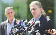  ?? Erik Trautmann / Hearst Connecticu­t Media ?? Fotis Dulos, left, and Norm Pattis on Aug. 9 outside state Superior Court in Stamford.