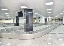  ?? ?? La obra del espigón norte del aeropuerto sigue sin ser habilitada, mientras el aeropuerto está saturado de gente por momentos.