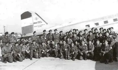  ?? Foto: Archiv LW ?? Das erste Kontingent der luxemburgi­schen Koreafreiw­illigen reiste im Dezember 1950 per Schiff an seinen Bestimmung­sort, das zweite Kontingent flog am 14. März 1952 in das südkoreani­sche Einsatzgeb­iet.