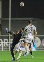  ?? | PHOTO : JUSTINE NUAUD ?? Les Voltigeurs ont fini par céder face à Saint-Brieuc.
n’importe quel moment, mais le scénario de fin de partie nous a été favorable et a été parfait pour nous, surtout après la semaine agitée que nous avons vécue (l’entraîneur Roland Vieira a quitté son poste pour raisons personnell­es). »
-