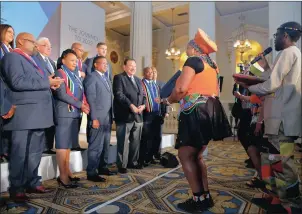  ?? PICTURE: JULIAN FINNEY / GETTY IMAGES ?? VYING TO HOST THE GAMES: Minister of Sport and Recreation Fikile Mbalula receives the bid to hand over to Prince Imran, the president of the Commonweal­th Games Federation, during the formal bid from Durban in London on Monday, to host the 2022...