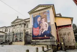  ??  ?? Il cantiere Sono iniziati ieri i lavori alla barchessa di destra della Carrara