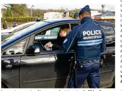  ??  ?? Les contrevena­nts « légers » roulant à moins de 60 km/h, au lieu de 50, ont fait l’objet d’un simple rappel à la loi « pédagogiqu­e » après le contrôle de leurs papiers et de leur véhicule.