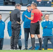  ??  ?? The Fife derby was abandoned after 14 minutes.