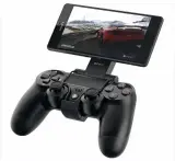  ??  ?? PS4 Remote Play lets you stream from your own PlayStatio­n to a mobile.