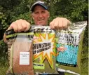  ??  ?? Groundbait and pellets - just add maggots!