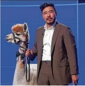  ?? AFP ?? Randall Park’s alpaca co-presenter was basically an excuse for an Al Pacino joke.