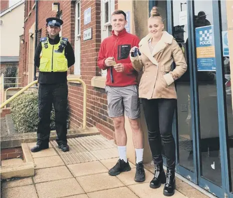  ??  ?? Abbi Langdon and partner Rhys Deehan with Police Community Support Officer Daniel Hawksby.