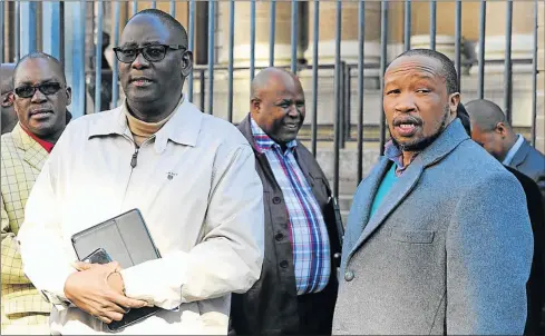  ?? Picture: GALLO IMAGES ?? NEW START: Zwelinzima Vavi and Irvin Jim, right, who are spearheadi­ng the launch of a new trade union federation to rival the Congress of South African Trade Unions