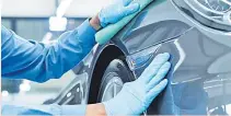  ?? Picture: IEABP.COM ?? Use a different sponge to clean the wheels and tyres to avoid transmitti­ng brake dust, sand, and other debris to your car’s surface, which might harm it.