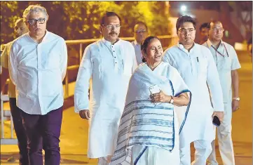  ?? BURHAAN KINU/HT PHOTO ?? ■ As things stand today, All India Trinamool Congress is set to retain its absolute majority in West Bengal. But Mamata’s followers are keen to see whether it can evolve as a national kingmaker from being a regional force.