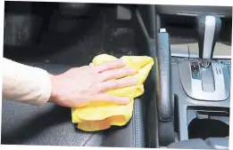  ??  ?? LIMPIEZA
Haga una limpieza constante del interior y exterior de su vehículo para evitar un deterioro del mismo.