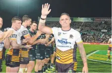  ?? Picture: GETTY ?? THAT’S IT: Corey Parker farewells fans after his last ever NRL match in 2016.