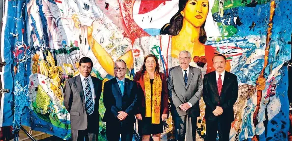  ??  ?? El rector de la UACh, José Sergio Barrales Domínguez; la presidenta del Colmex, Silvia Giorguli Saucedo; el rector de la UNAM, Enrique Graue Wiechers, y el director general del IPN, Mario Alberto Rodríguez Casas.