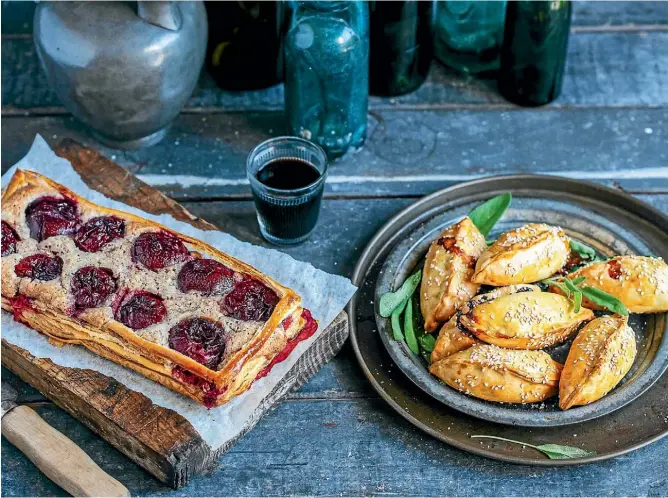  ?? SARAH TUCK ?? These chicken, leek and bacon pies followed by the walnut frangipane plum tart are delicious and warming for these colder days of autumn.