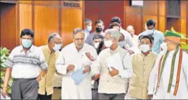  ?? ARVIND YADAV/HT PHOTO ?? Union minister S Jaishankar with other leaders after all-party meet on Thursday.