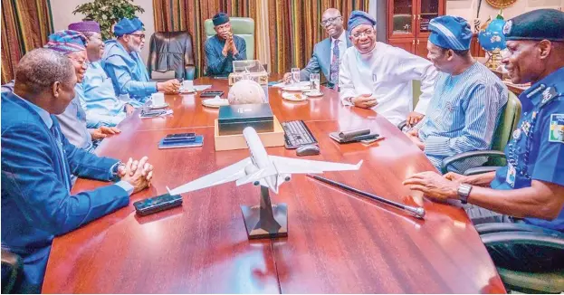  ?? Photo: VP’s Office ?? Vice President Yemi Osinbajo chairing a meeting between the South-West governors with the Attorney-General of the Federation, Abubakar Malami and Inspector-General of Police Mohammed Adamu, over the Operation Amotekun (security outfit) controvers­y, at the State House in Abuja yesterday