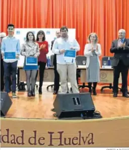  ?? GABRIELA GUIDICE ?? Entrega de becas nacionales de la Fundación Atlantic Copper.