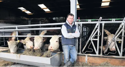  ?? Picture: Ben Evans/huw Evans Agency ?? Internatio­nal rugby referee Nigel Owens on his farm near Pontyberem.