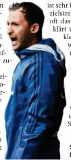  ??  ?? Schalke-Trainer Domenico Tedesco