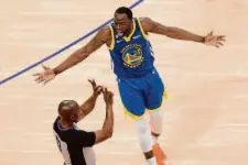  ?? Stephen Lam/The Chronicle ?? For all of the rifts and the technical fouls and the suspension­s, Draymond Green is still a big part of the Warriors’ future.