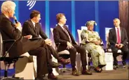  ?? Bill Clinton, Matteo Renzi, Mauricio Macri, Ngozi Onkonjo-Iweala and Sadiq Khan (R). ??