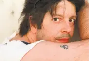  ?? Jeff Wheeler / Minneapoli­s Star Tribune 2000 ?? Drummer Grant Hart co-founded acclaimed alternativ­e rock band Hüsker Dü and had a solo career.