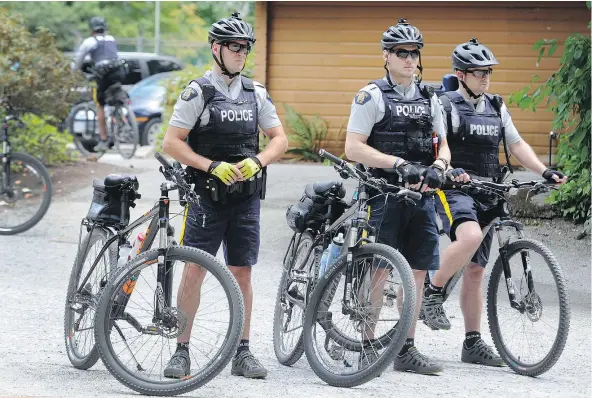  ?? NICK PROCAYLO/PNG ?? Burnaby RCMP have increased patrols of Central Park, including bike patrols and uniformed and plaincloth­es officers, after the murder of 13-year-old Marrisa Shen was declared a random act Wednesday, one week after her body was found in the park.