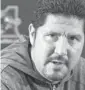  ?? John Mahoney/Postmedia News ?? Anthony Calvillo would like to play but his head is telling him it’s time to retire.