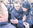  ?? FOTO: ACTION PRESS ?? Alexej Nawalny bei seiner Festnahme am Sonntag in Moskau.