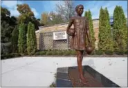  ?? FILE PHOTO BY TONY ADAMIS ?? This statue of Sojourner Truth is in the Esopus hamlet of Port Ewen, N.Y.