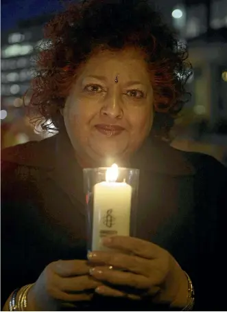  ?? GETTY IMAGES ?? Priscilla Jana at a human rights vigil in Dublin in 2008, when she was South Africa’s ambassador to Ireland.