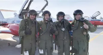  ??  ?? Moose Jaw Warriors Tristin Langan, Justin Almeida, Luke Ormsby and Brodan Salmond flew with the Snowbirds recently. Moose Jaw Warriors photo