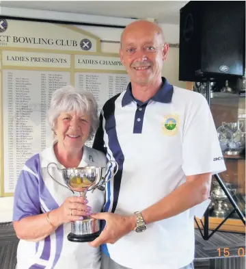  ??  ?? Congratula­tions Sandra Hughes and Jim Stoddart won the Balloted Pairs competitio­n at Halfway