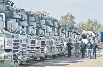  ?? ?? A line-up of trucks