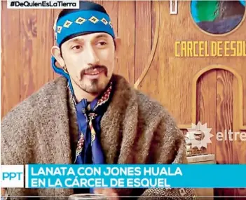  ??  ?? ► Imagen televisiva de Francisco Jones Huala, en la cárcel de Esquel.