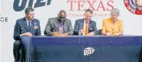  ?? MARIO RUIZ ?? La UTEP y la U. de Texas signaron el acuerdo