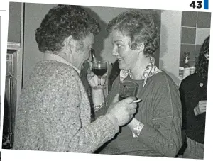  ?? ?? HaPPy TiMeS: John and Marian enjoy a drink in the early days of their intense relationsh­ip