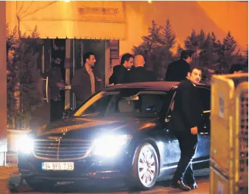  ??  ?? Saudi officials are seen leaving the Saudi Arabia’s consulate in Istanbul, Turkey.